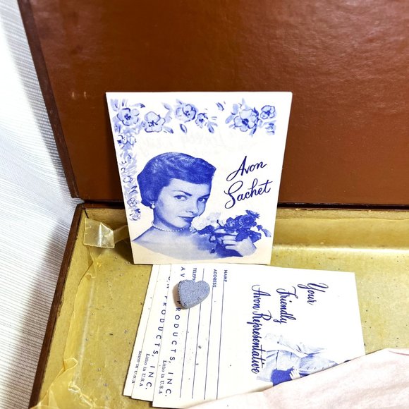 Vintage Sheer Gloves with Box EUC - Picture 4 of 10